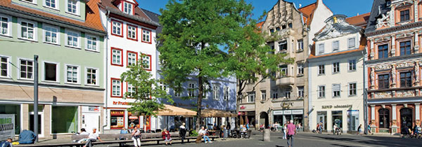 Erfurt-Deutschland Die thüringische Landeshauptstadt Erfurt verbindet auf angenehme Weise modernes Großstadtleben mit dem freundlichen und entspannten Lebensgefühl vieler Menschen aus der Region.