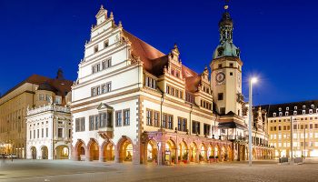 Leipzig gehört zu den attraktivsten deutschen Großstädten – berühmte Museen und das großartig restaurierte historische Zentrum laden zum Bummel und Shoppen ein.