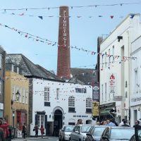 Da Plymouth im Zweiten Weltkrieg unter schweren Luftangriffen zu leiden hatte, ist sie bis auf wenige Reste zerstört worden, die jedoch liebevoll restauriert worden sind.